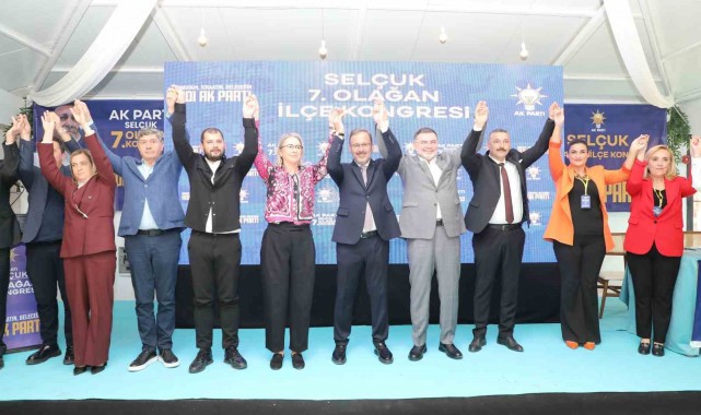 AK Partili Kasapoğlu: "İzmir'in her ilçesinde eser üretmeye talibiz"