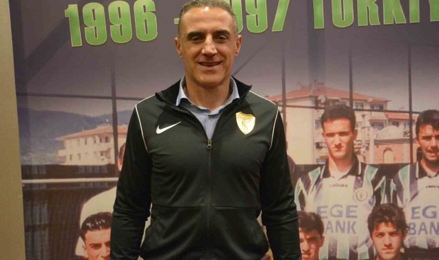 Eski futbolcudan üzen haber: Kanser tedavisi için yoğun bakıma kaldırıldı