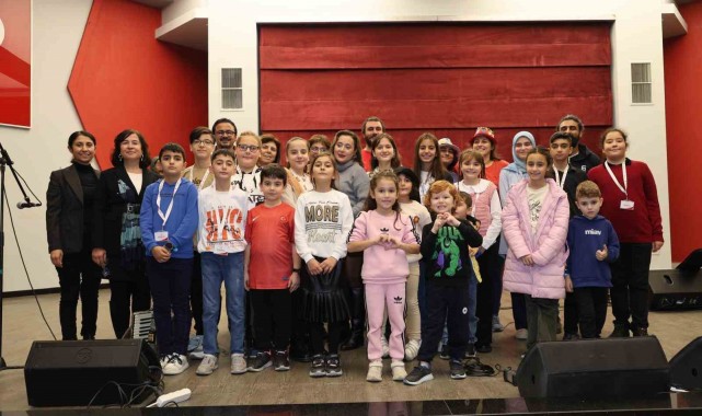 Manisa'da Dünya Çocuk Hakları Günü'nü coşkulu etkinliklerle kutlandı