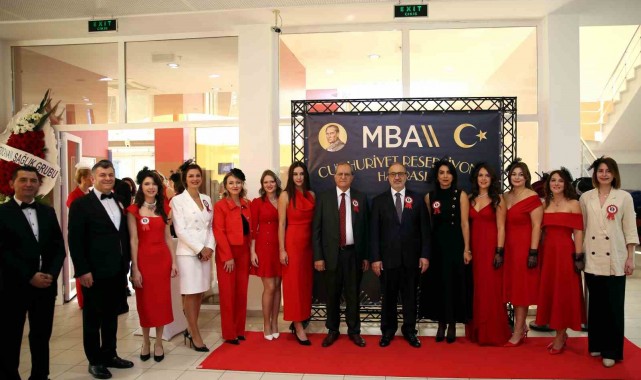 Öğrenci, öğretmen ve veliler cumhuriyetin 101. yıl resepsiyonunda buluştu