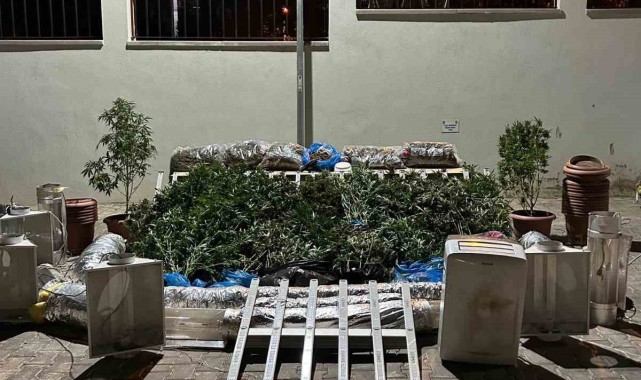 Polisten akıl almaz taktik: Zehir evini bacadan tüten kokudan buldular