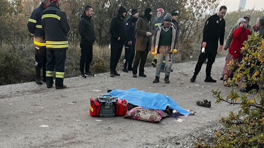 Traktörün altında kalan işçi hayatını kaybetti
