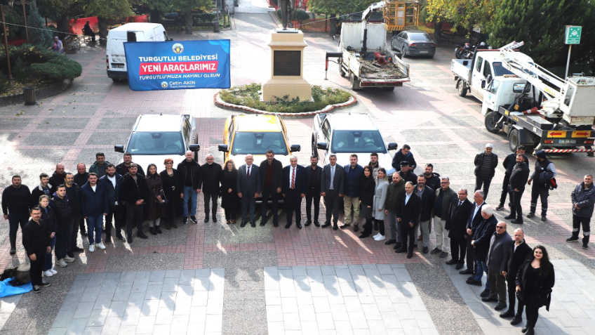 Turgutlu Belediyesi'nin araç filosuna 3 yeni araç