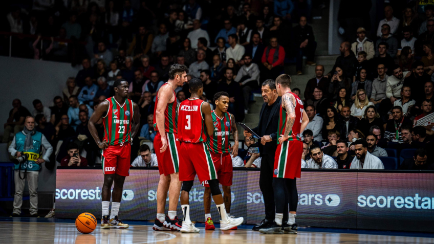 Karşıyaka Basketbol, avantajı kaptı