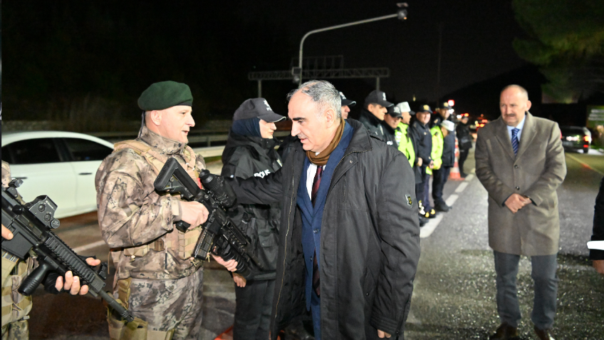 Vali Özkan yılbaşı tedbirlerini yerinde takip etti