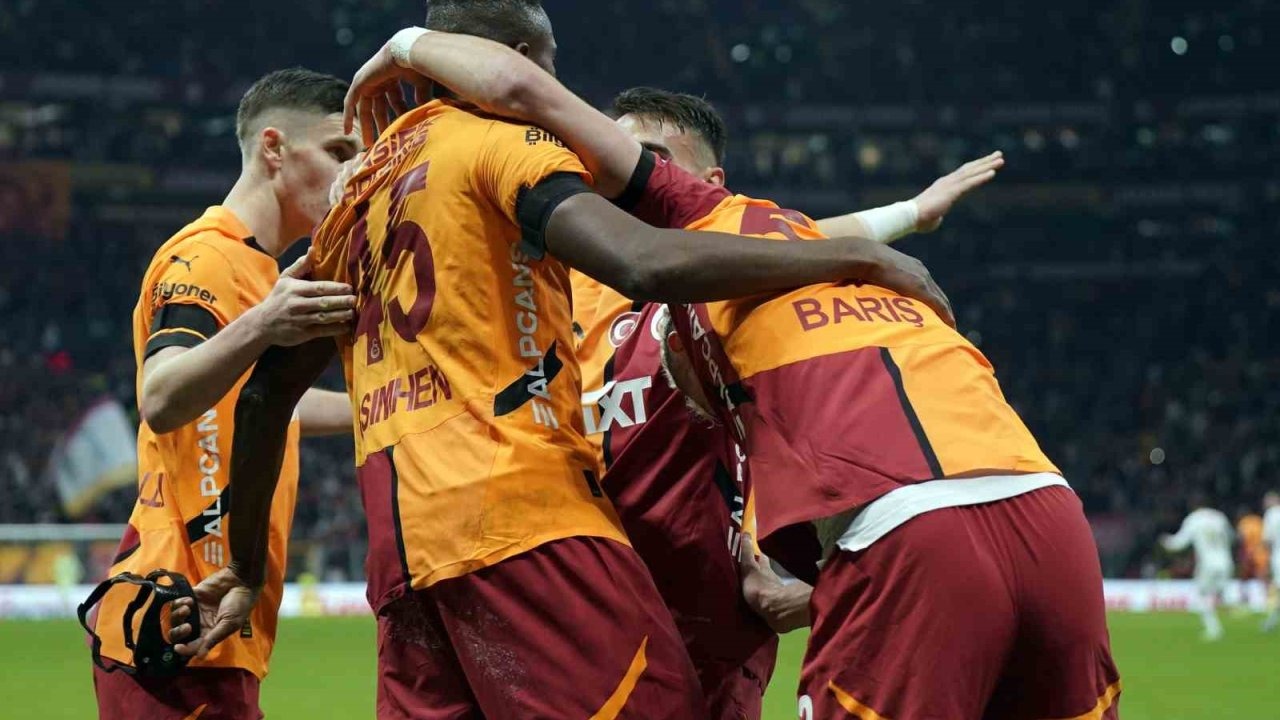 Galatasaray’da yenilmezlik serisini 26’ya çıkardı