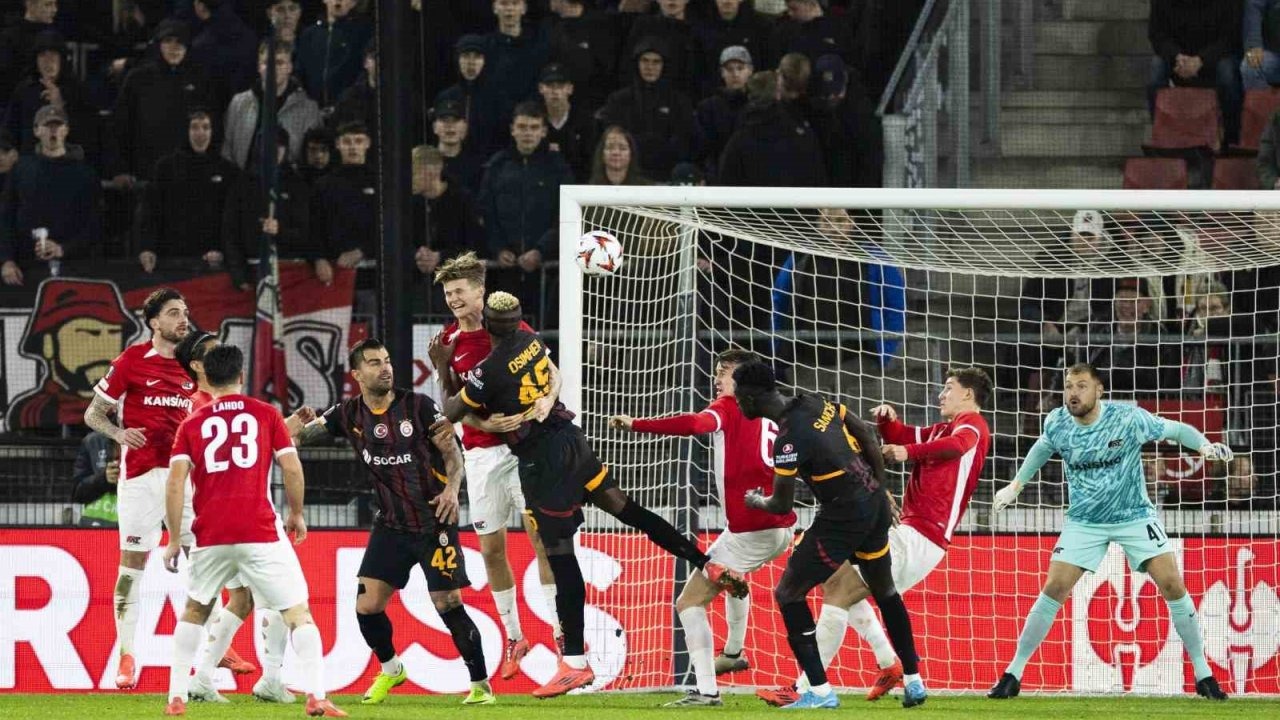 Galatasaray, AZ Alkmaar deplasmanında