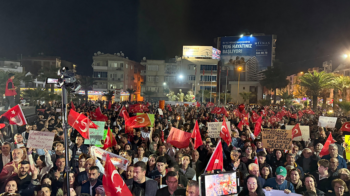 Turgutlu’da ‘Büyük Demokrasi Yürüyüşü’ Gerçekleştirildi