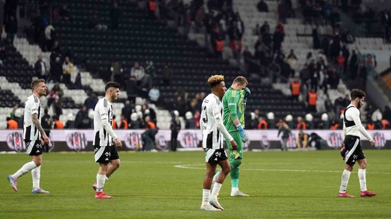 Beşiktaş’ın savunması da çöktü