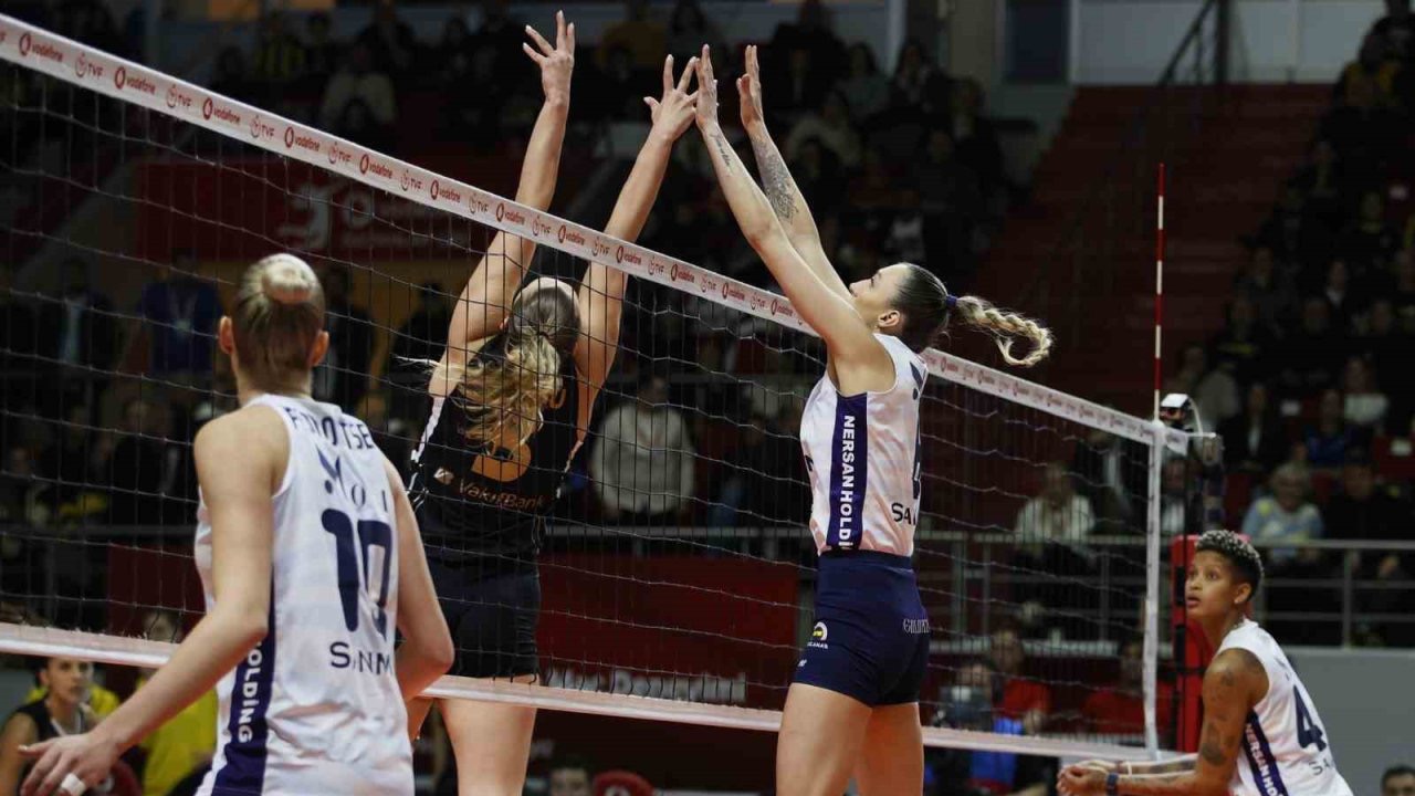 Sultanlar Ligi finali Fenerbahçe ile V.Bank arasında oynanacak