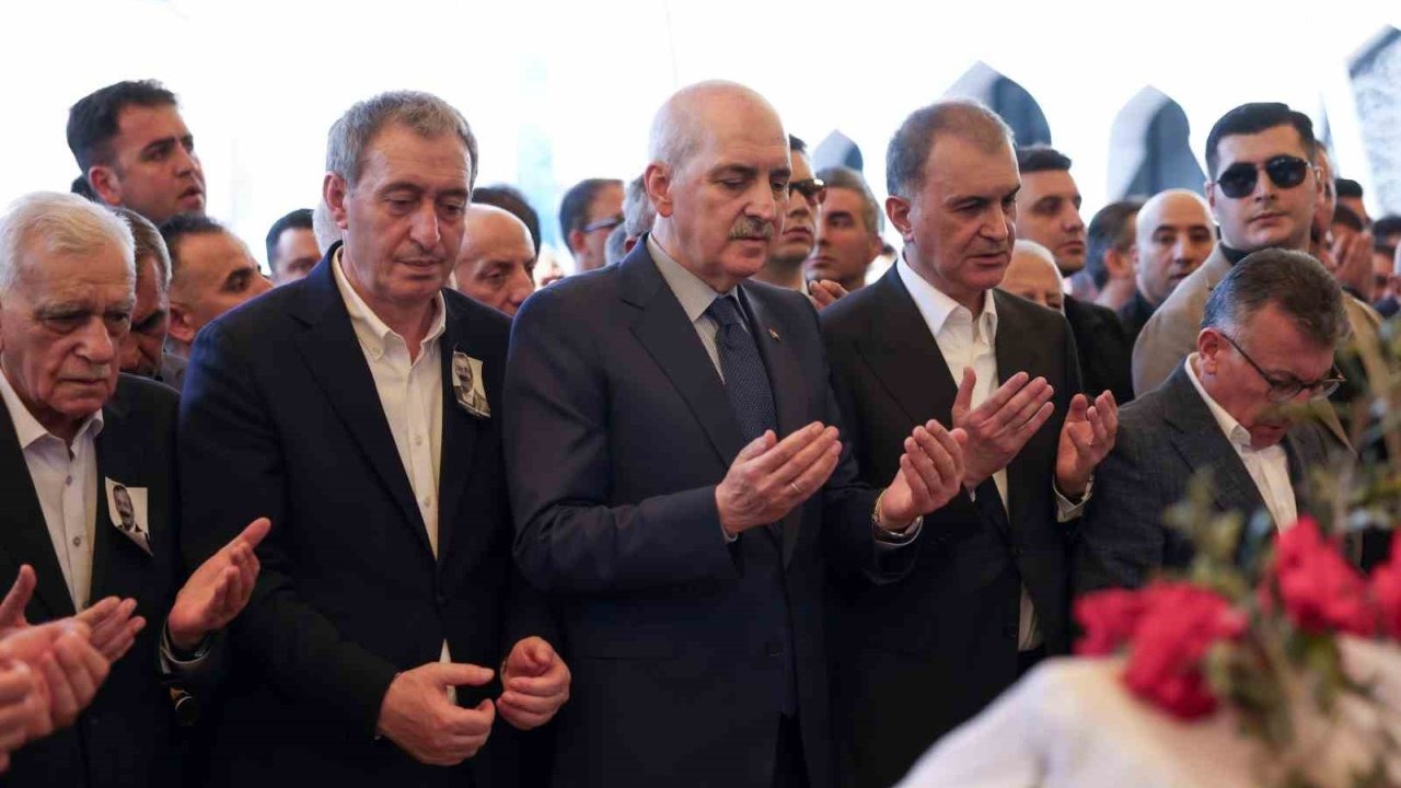 TBMM Başkanı Kurtulmuş ve AK Parti Sözcüsü Çelik’ten Sırrı Süreyya Önder’in cenaze töreni sonrası açıklama