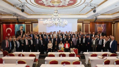 Esnafın sorunları İzmir’de masaya yatırıldı