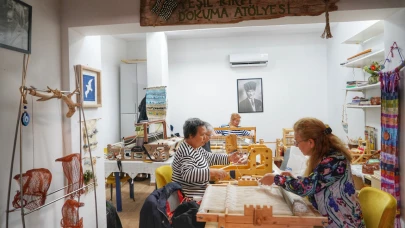 Çeşme Belediyesi’nden 60 yaş üstü vatandaşlar için kurs