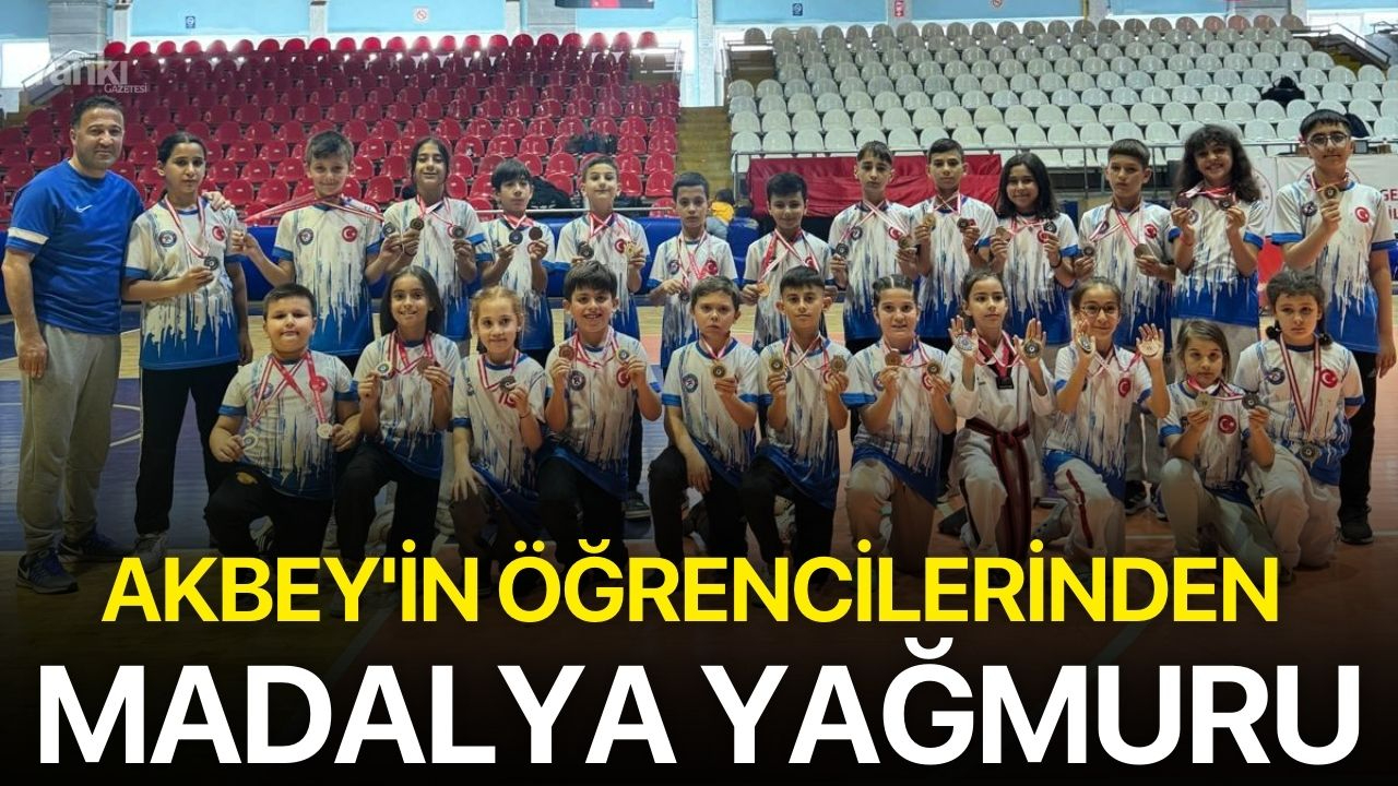 Akbey'in öğrencilerinden madalya yağmuru