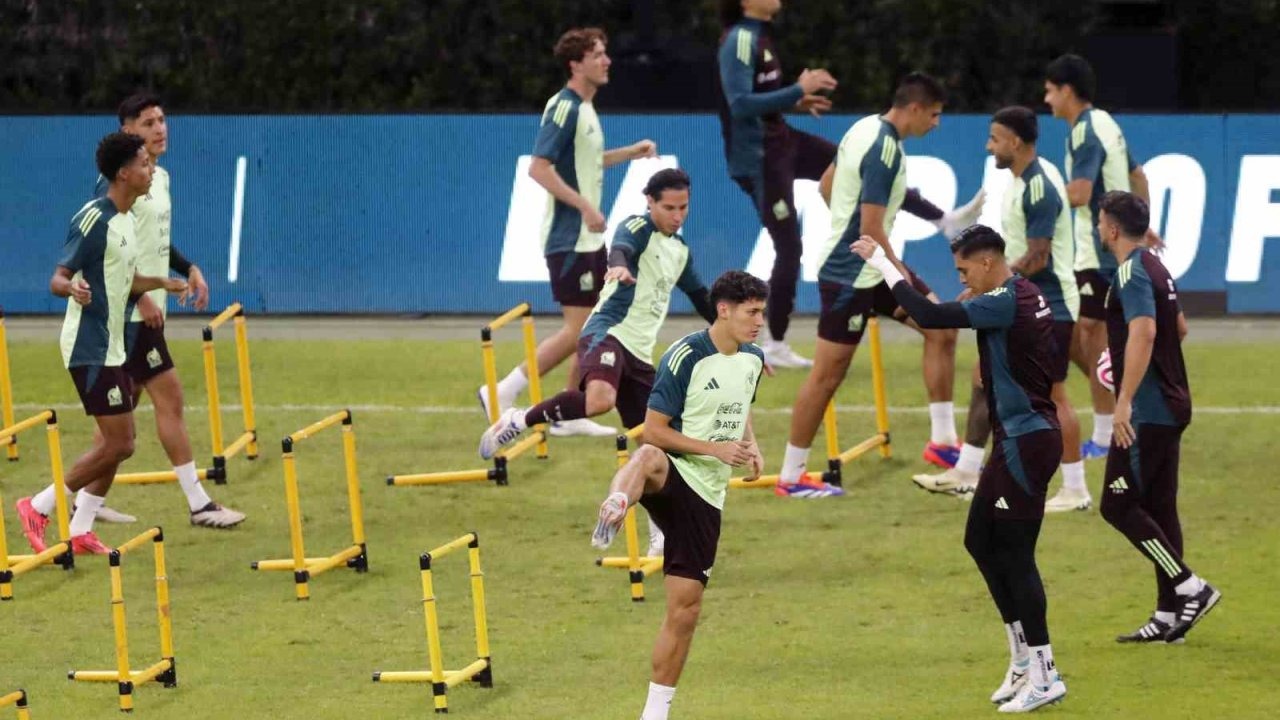 A Milli Futbol Takımı'nın rakibi Meksika’nın aday kadrosu açıklandı