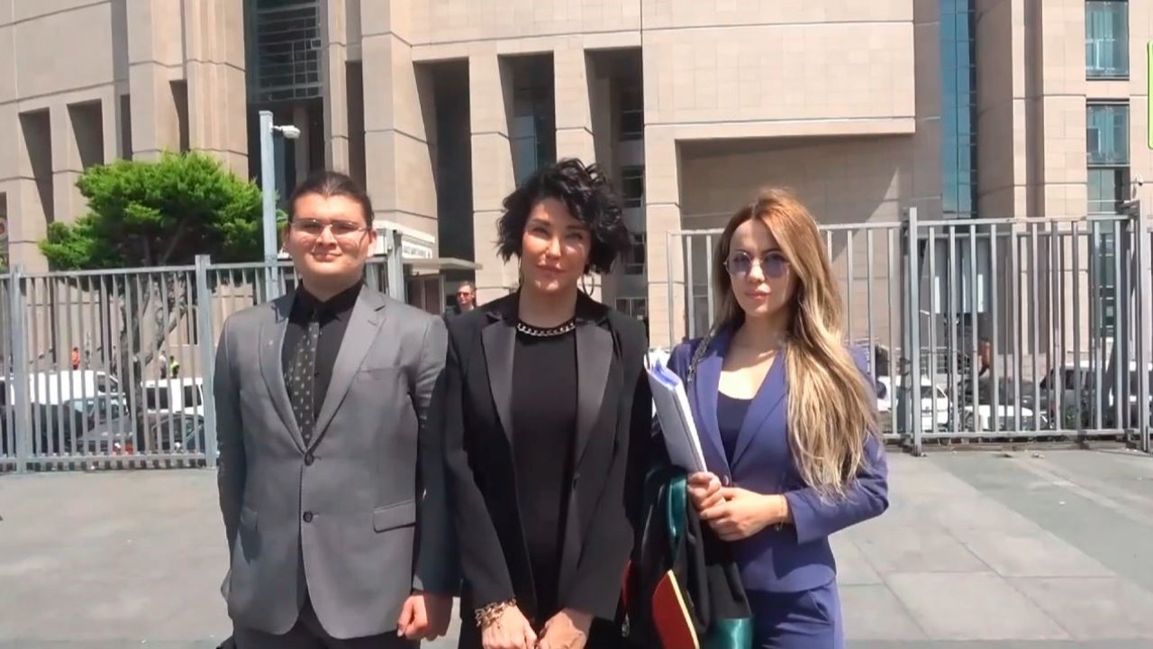 Eski manken Deniz Akkaya’ya hapis cezası!
