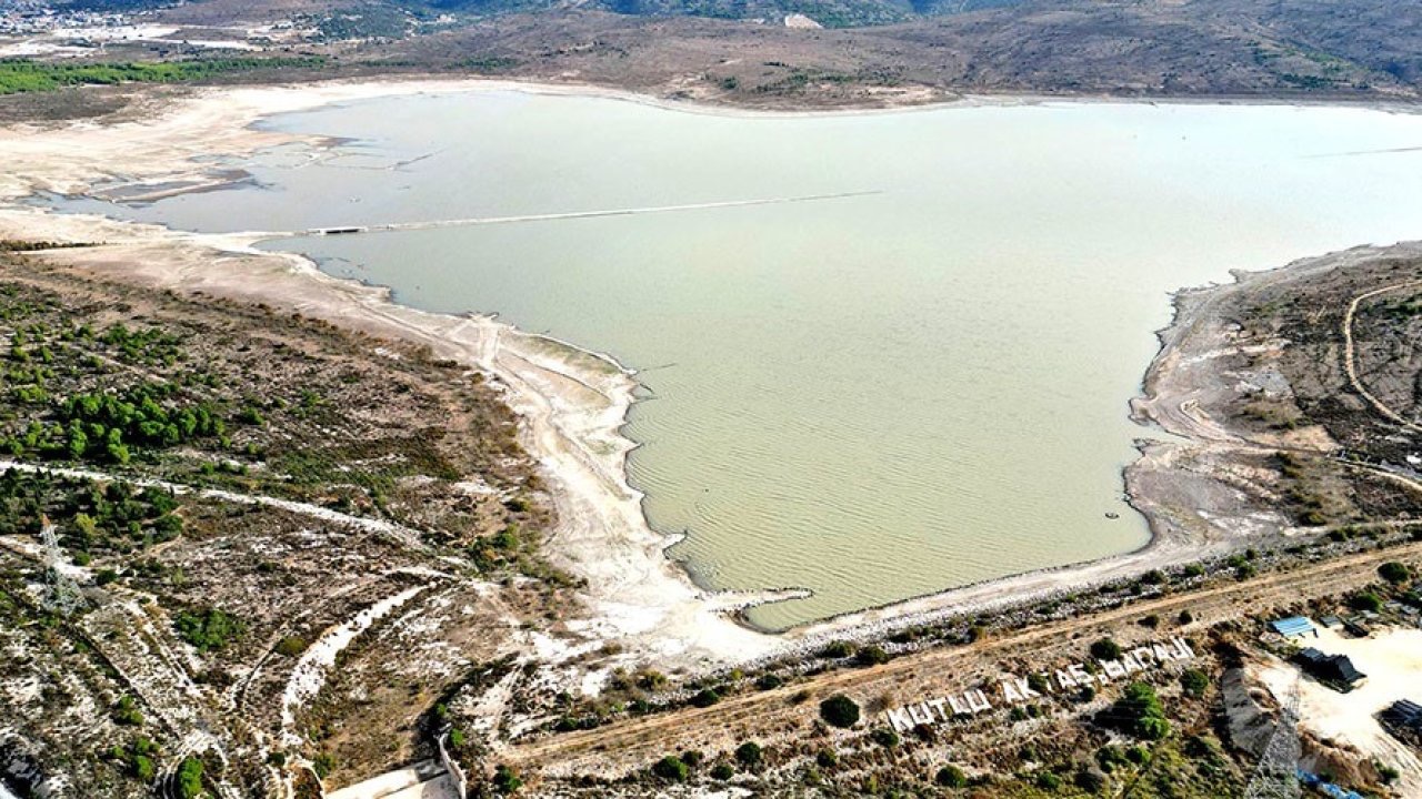 Barajda su seviyesi yüzde 13’e düştü: Çeşme Belediyesi’nden sert tedbirler
