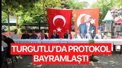Turgutlu’da bayramlaşma töreni düzenlendi