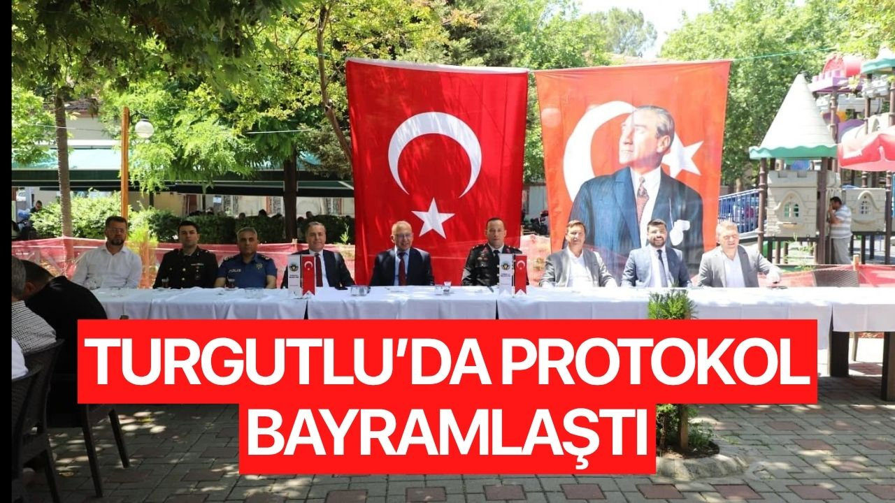 Turgutlu’da bayramlaşma töreni düzenlendi