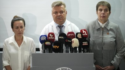 Ferdi Zeyrek'in sağlık durumuna ilişkin Başhekim Topçu'dan açıklama: 'Genel durumu kritik'