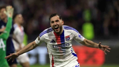 Rayan Cherki, Manchester City’ye imza attı