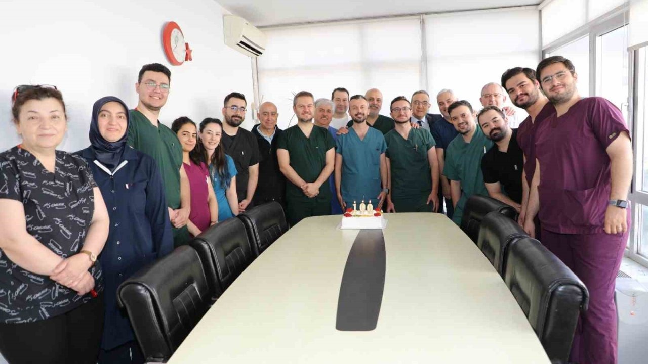 Holep ameliyatında yüzde 100 başarı sağlandı