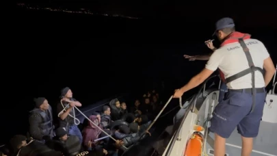Çeşme açıklarında korku dolu anlar: 42 kaçak göçmen kurtarıldı