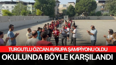 Turgutlulu Nehir Özcan Avrupa Şampiyonu Oldu, Okulunda Coşkuyla Karşılandı