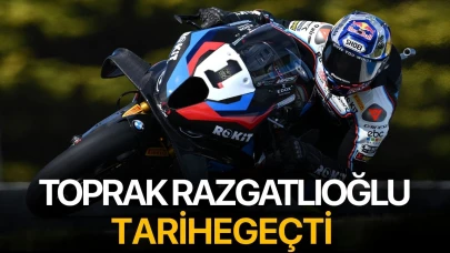 İtalya'da kazanan Toprak Razgatlıoğlu tarihe geçti