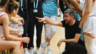 Turgutlu Belediyesi Kadın Basketbol Takımı'nda İstemihan Örücü ile Yola Devam