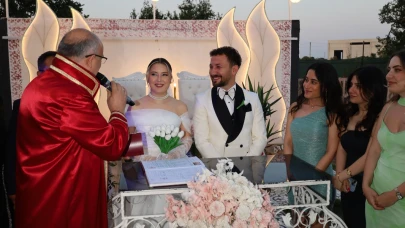 Şentürk ve Kale Aileleri’nin mutlu günü