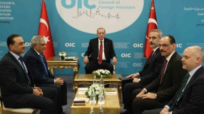 Cumhurbaşkanı Erdoğan, Pakistan Dışişleri Bakanı Dar ve Pakistan Kara Kuvvetleri Komutanı Munir’i kabul etti