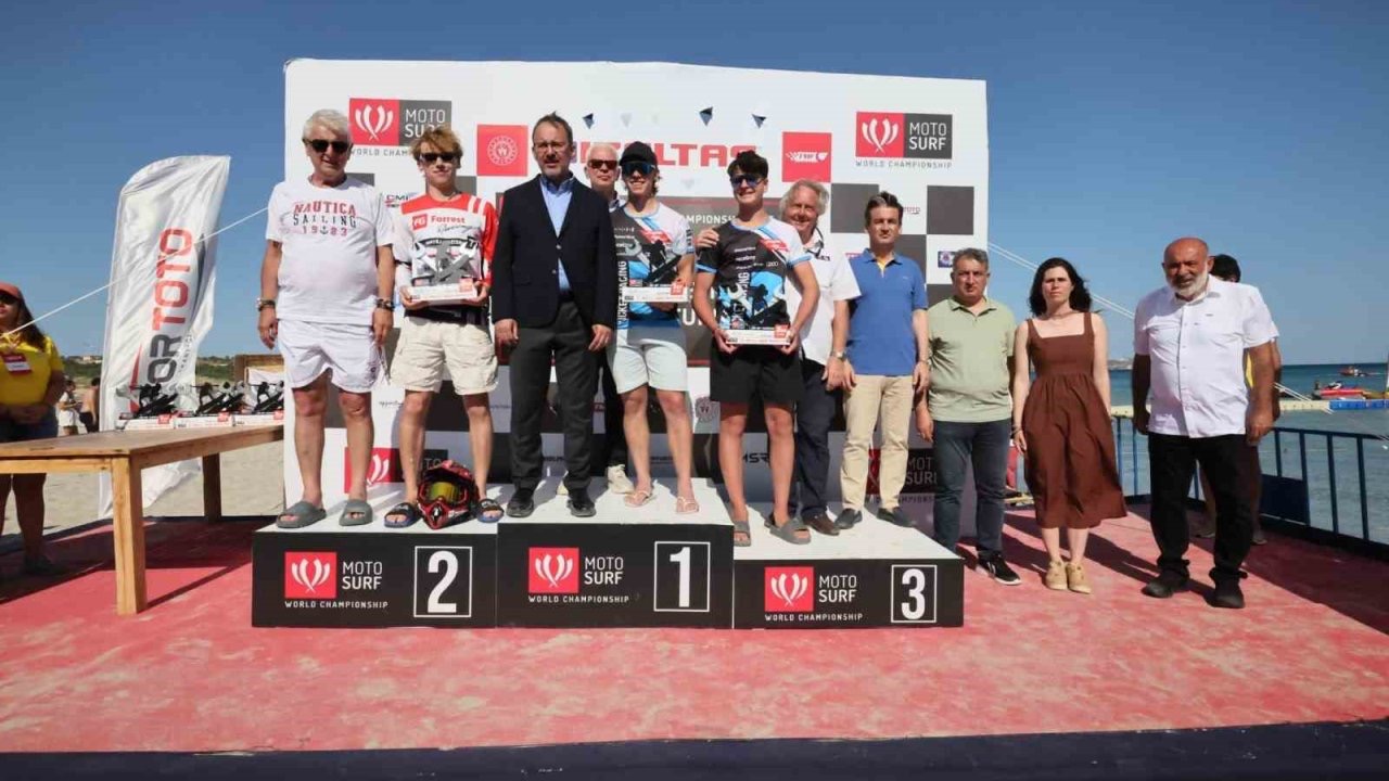 Dünya Motosurf Şampiyonası’nda final heyecanı Çeşme’de yaşandı