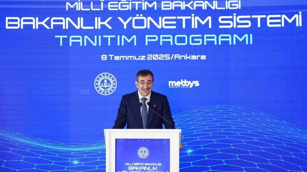 Cumhurbaşkanı Yardımcısı Yılmaz: "Teknoloji dar bir zümrenin kontrolünde olursa toplumsal eşitsizlikleri derinleştirebilir"