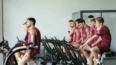 Galatasaray günü çift idmanla tamamladı