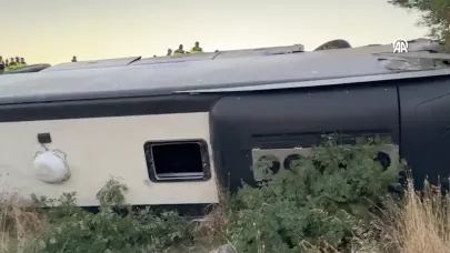 Balıkesir'de yolcu otobüsü şarampole devrildi: 27 yaralı