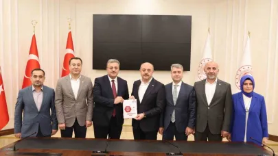 Eğitim-Bir-Sen, eğitimcilerin taleplerini 93 madde ile toplu sözleşme masasına taşıyor