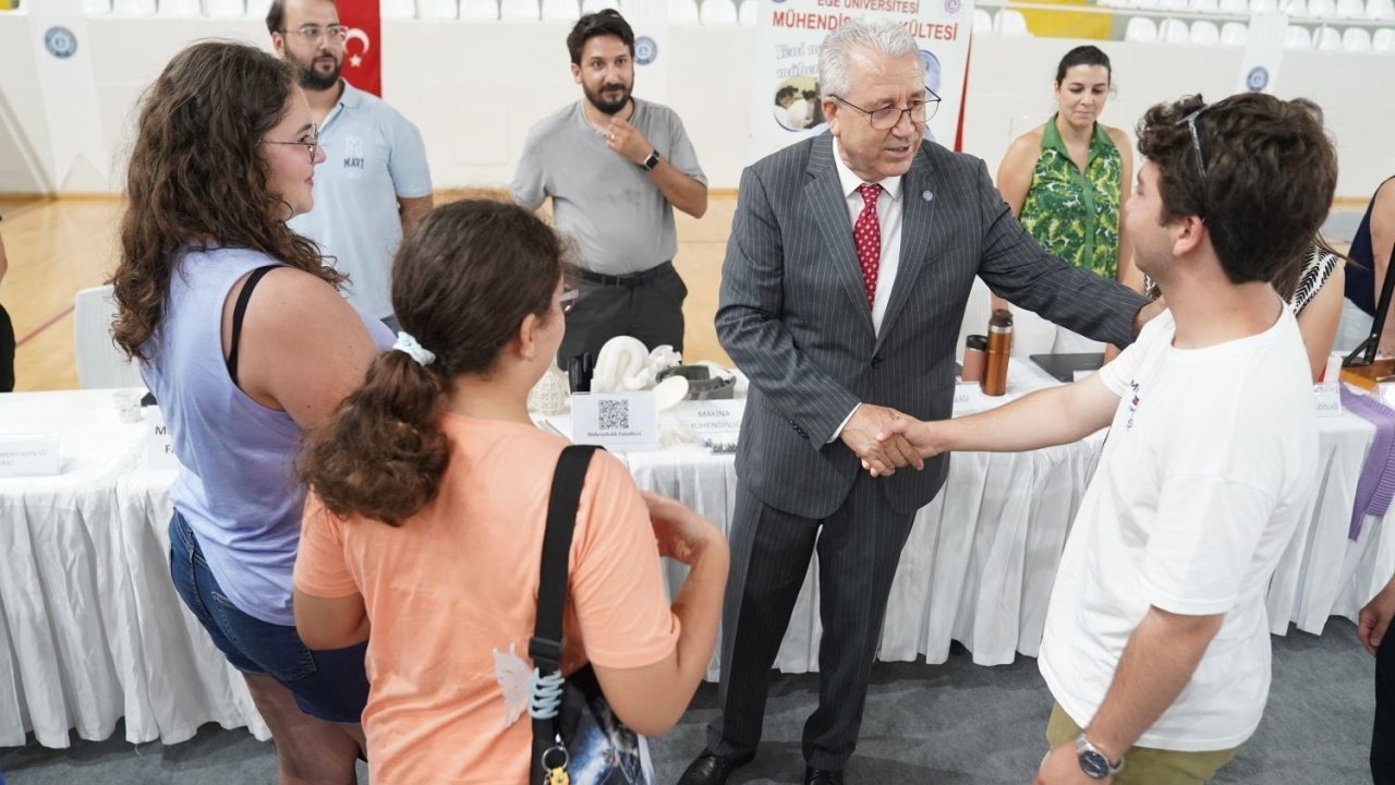 Ege Üniversitesi 17. Tercih Günleri başarıyla tamamlandı