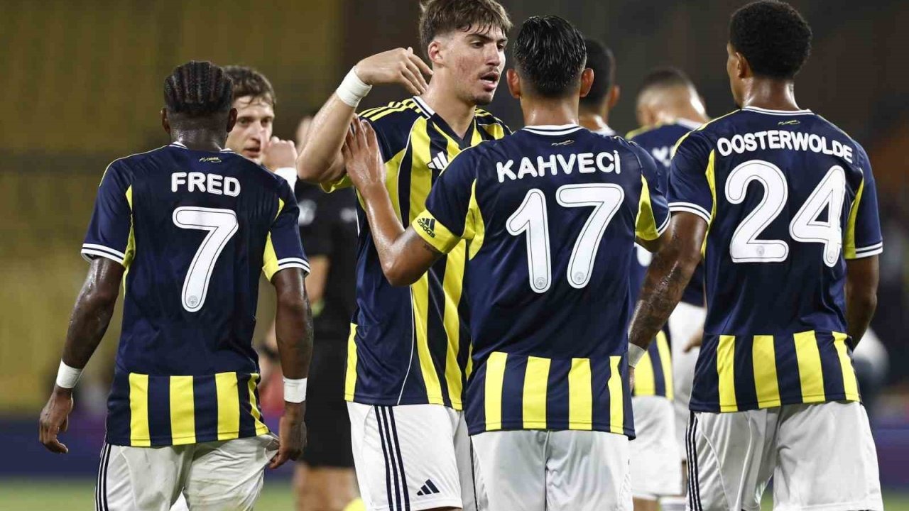 Fenerbahçe, UEFA’ya listesini bildirdi