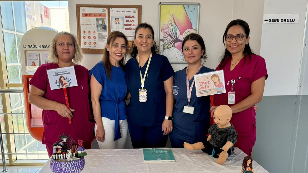 Turgutlu Devlet Hastanesinden Dünya Emzirme Haftası Etkinliği