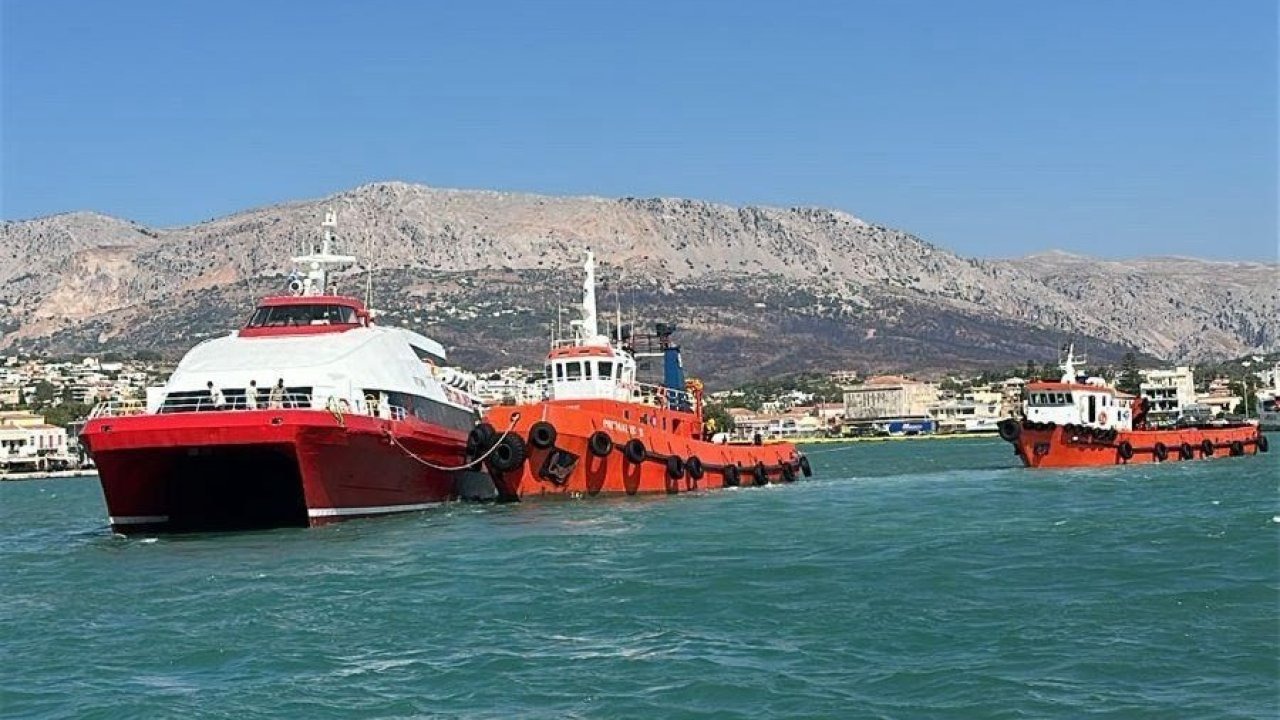 Çeşme-Sakız seferinde gemi kazası