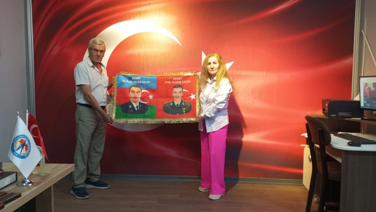 Azerbaycanlı Yazar Gülsüm Adilqızı’ndan Turgutlu’ya Anlamlı Ziyaret
