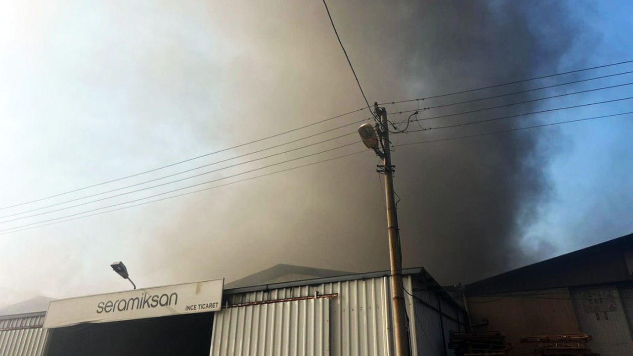 SON DAKİKA! Koşukırı Çarşısı'nda yangın çıktı!