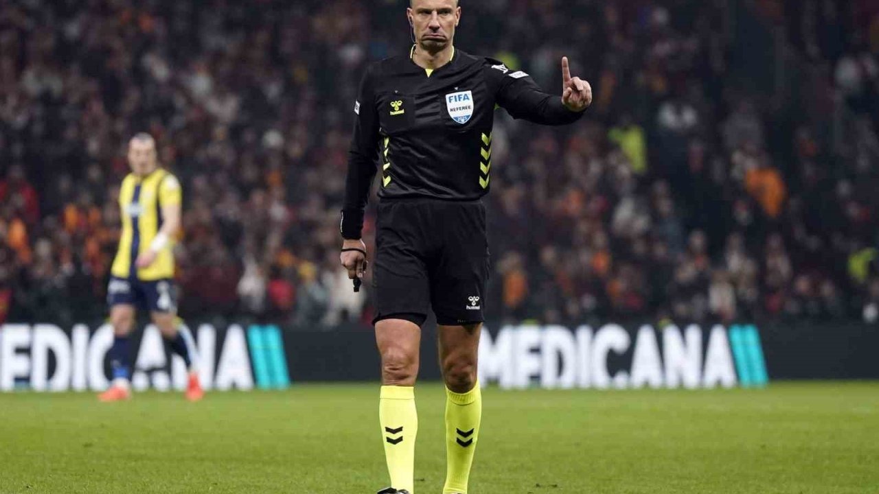 Benfica - Fenerbahçe maçının hakemi belli oldu