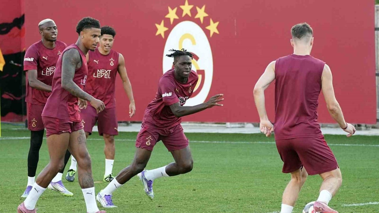 Singo, Galatasaray ile ilk antrenmanına çıktı