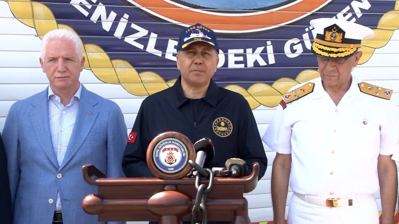 İçişleri Bakanı Yerlikaya, TEKNOFEST Mavi Vatan’ı ziyaret etti