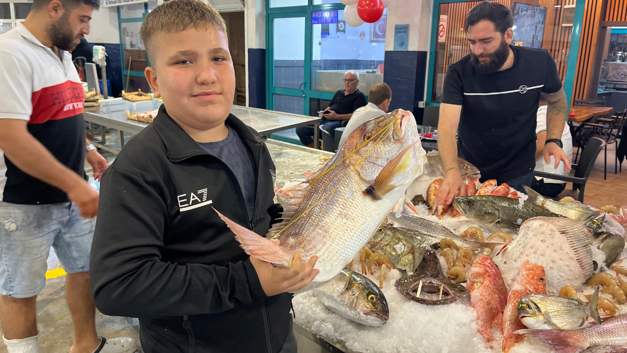 Av sezonu açıldı! İzmir'de tezgahlar balıkla doldu