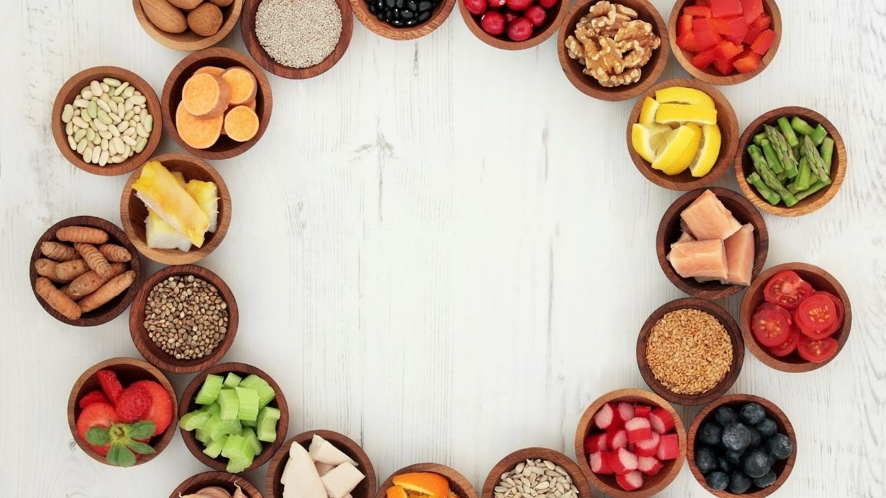 İştahsız çocuklara renkli tabaklar ve doğru alışkanlıklar şart