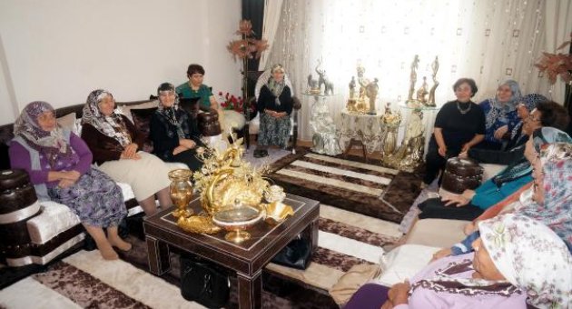 52 yıl aradan sonra duygusal buluşma