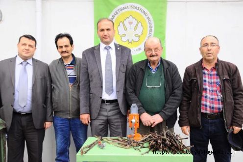 82 yaşında üzüm bağlarında verimi artıran aşı makinesi üretti
